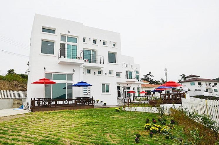 Sunmoon Pension Yeosu Exterior photo